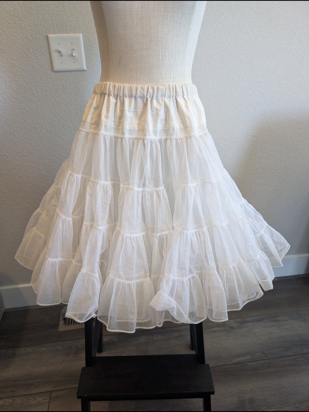 Vintage tiered petticoat designed for square dancing Partners Please Sz S/M